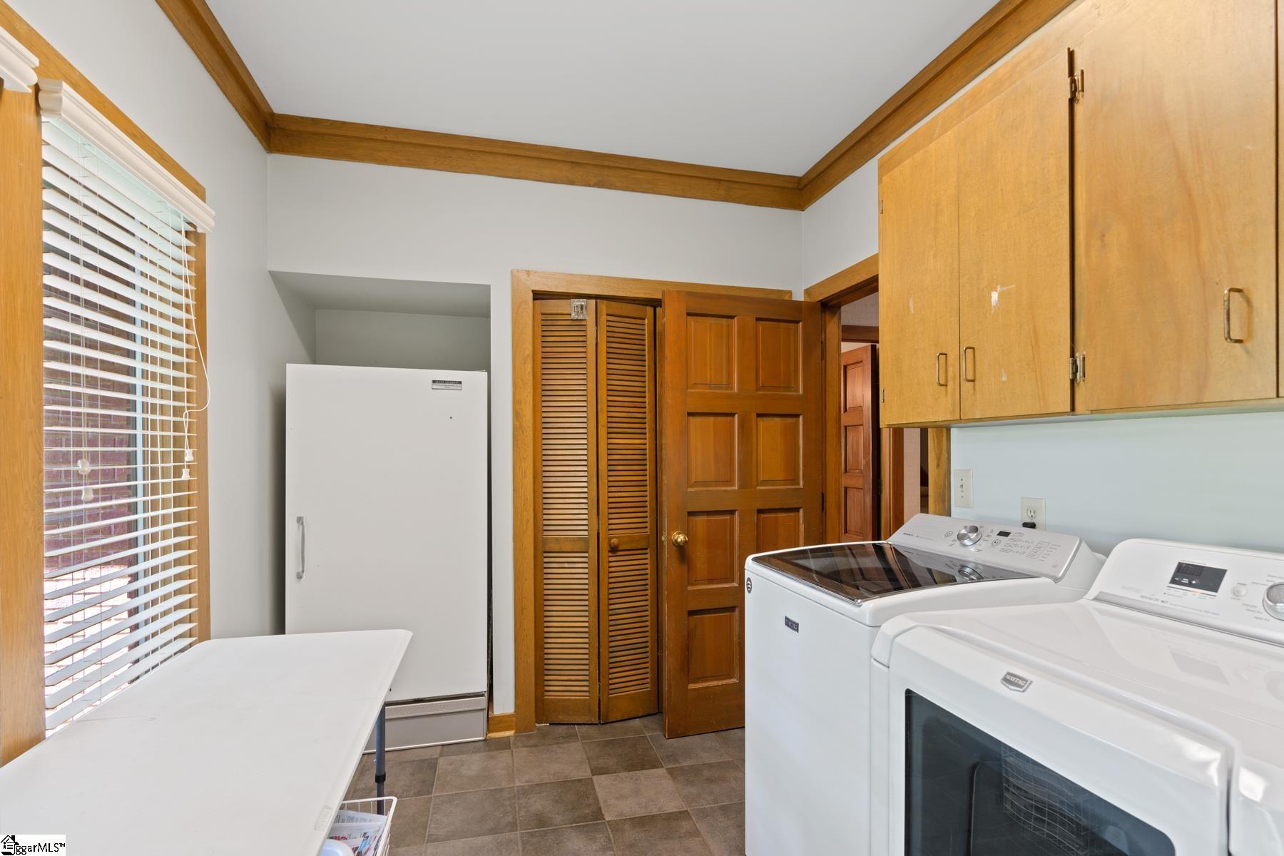 8 Collins Creek Road Greenville, SC 29607 - Photo 14 of 36