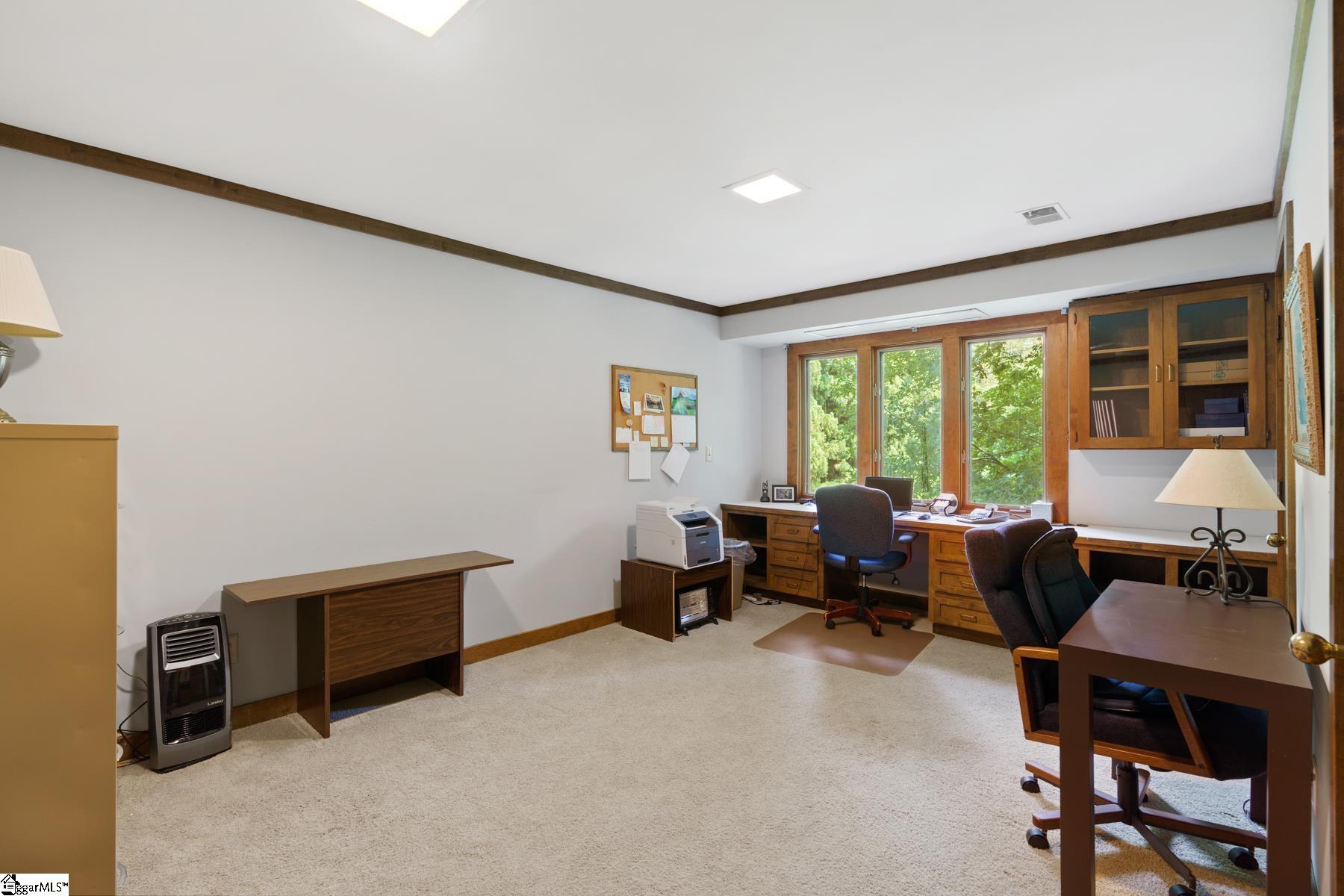8 Collins Creek Road Greenville, SC 29607 - Photo 16 of 36