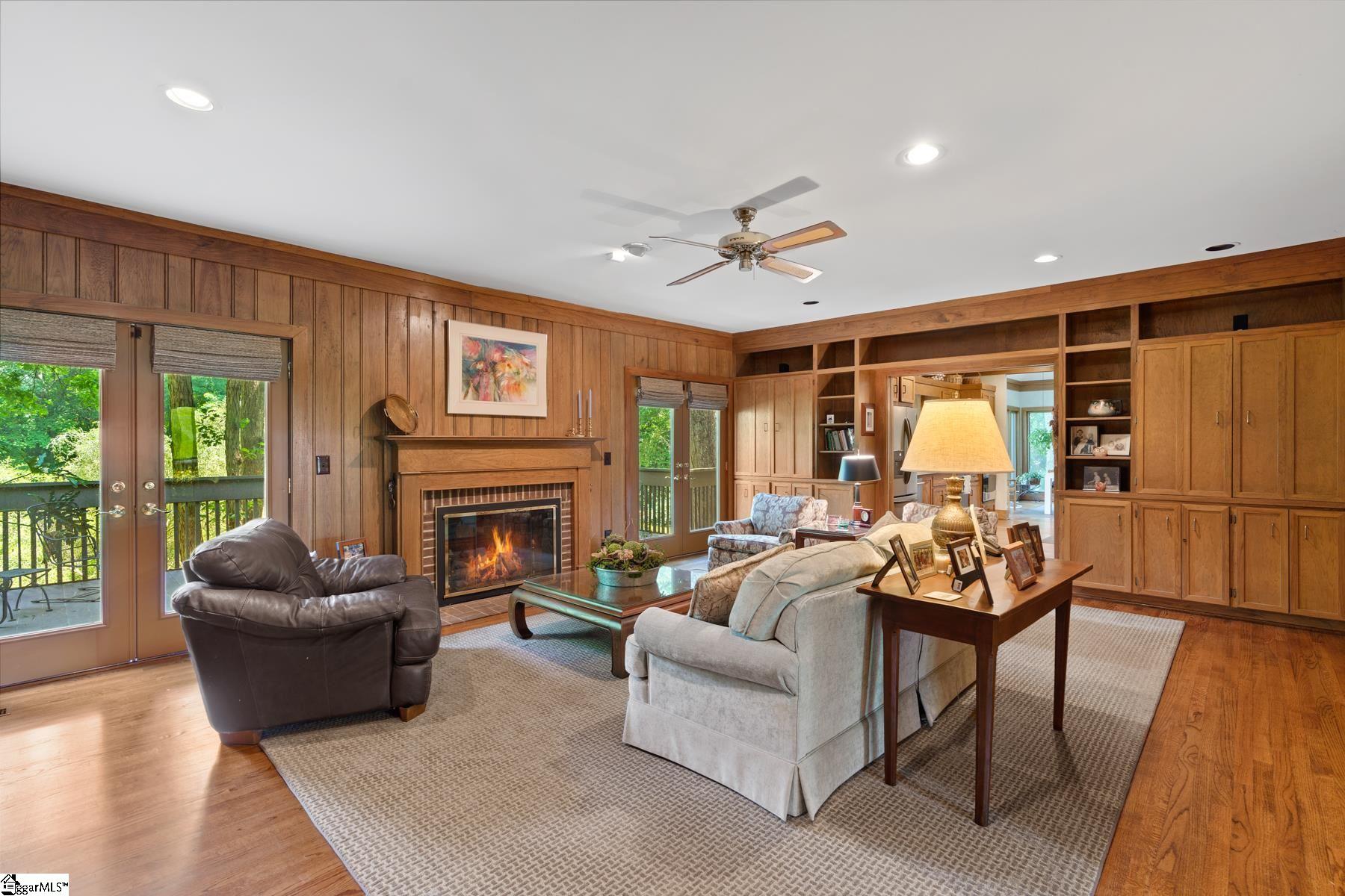 8 Collins Creek Road Greenville, SC 29607 - Photo 9 of 36