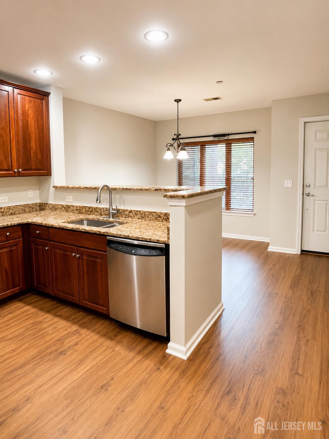 368 Rector Street, Unit 309 Perth Amboy, NJ 08861 - Photo 9 of 43