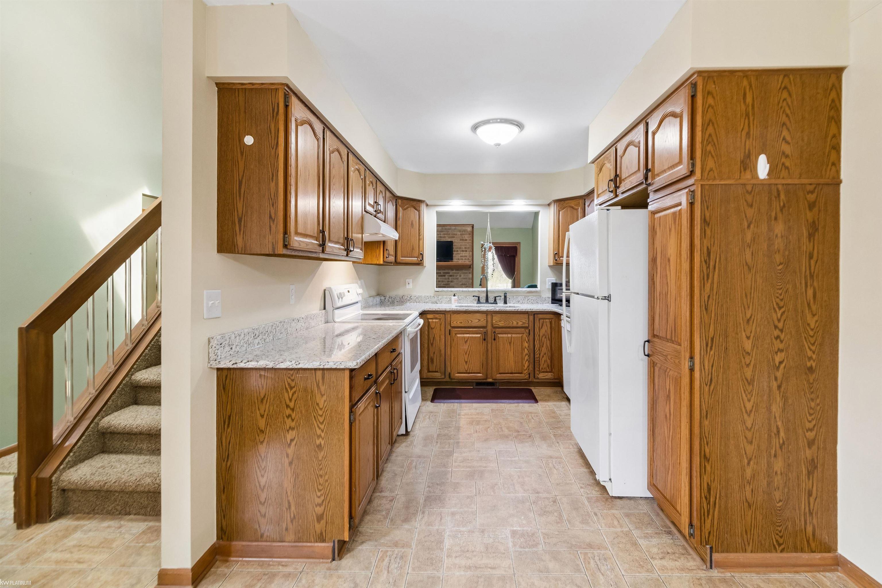 16231 Pine Ridge Drive North Fraser, MI 48026 - Photo 13 of 34