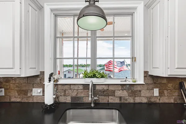 $1,099,000 | 7890 False River Drive, Oscar, LA 70762
