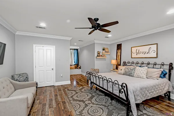 $1,099,000 | 7890 False River Drive, Oscar, LA 70762