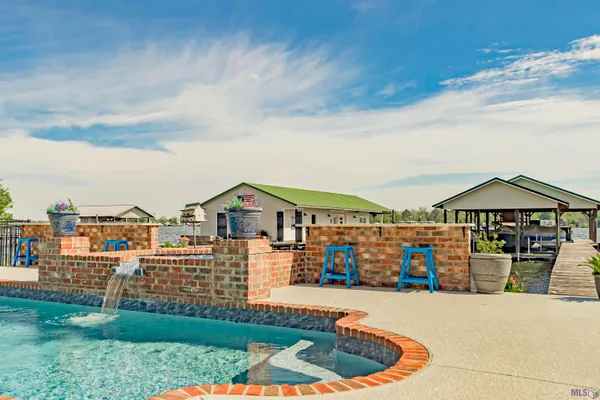 $1,099,000 | 7890 False River Drive, Oscar, LA 70762