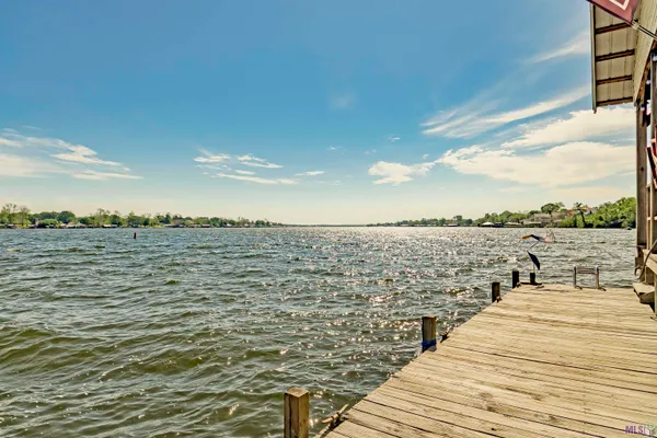 $1,099,000 | 7890 False River Drive, Oscar, LA 70762