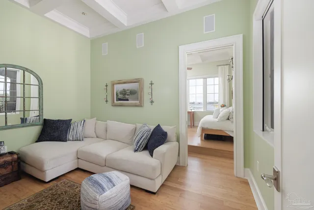 $2,399,000 | 17 Wharf Avenue, Pensacola, FL 32502