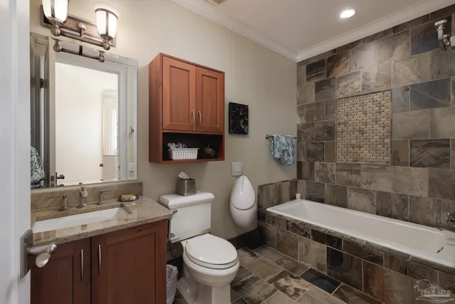 $2,399,000 | 17 Wharf Avenue, Pensacola, FL 32502