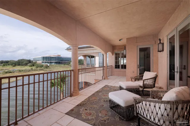 $2,399,000 | 17 Wharf Avenue, Pensacola, FL 32502