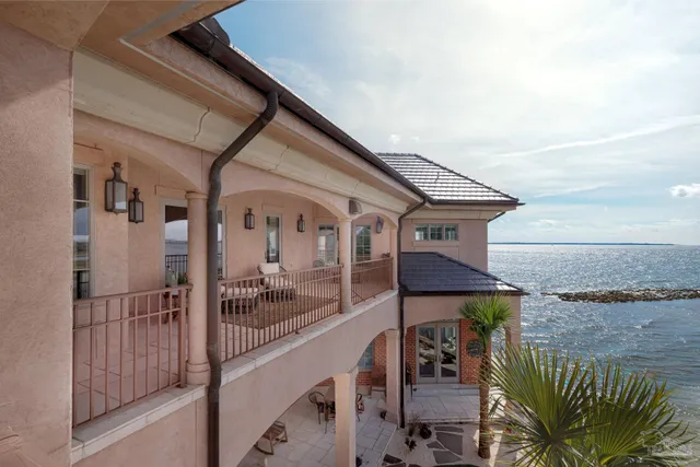 $2,399,000 | 17 Wharf Avenue, Pensacola, FL 32502