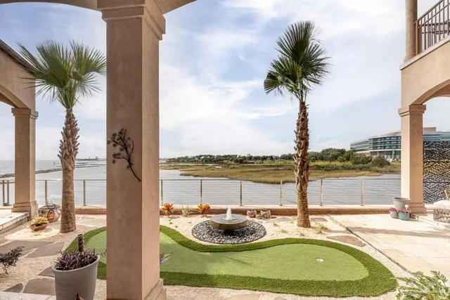 $2,399,000 | 17 Wharf Avenue, Pensacola, FL 32502