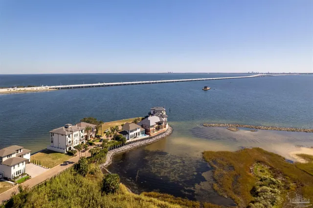 $2,399,000 | 17 Wharf Avenue, Pensacola, FL 32502