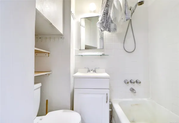 $3,500,000 | 159 Nassau Avenue | Greenpoint