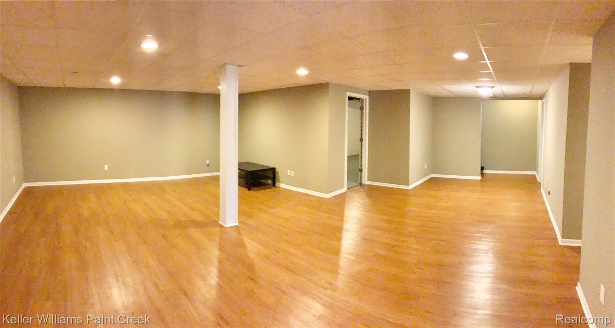 2745 Castlemartin Court Rochester, MI 48306 - Photo 22 of 26 3D1256C1-0620-4395-BB7B-AB071203A2D3.jpeg