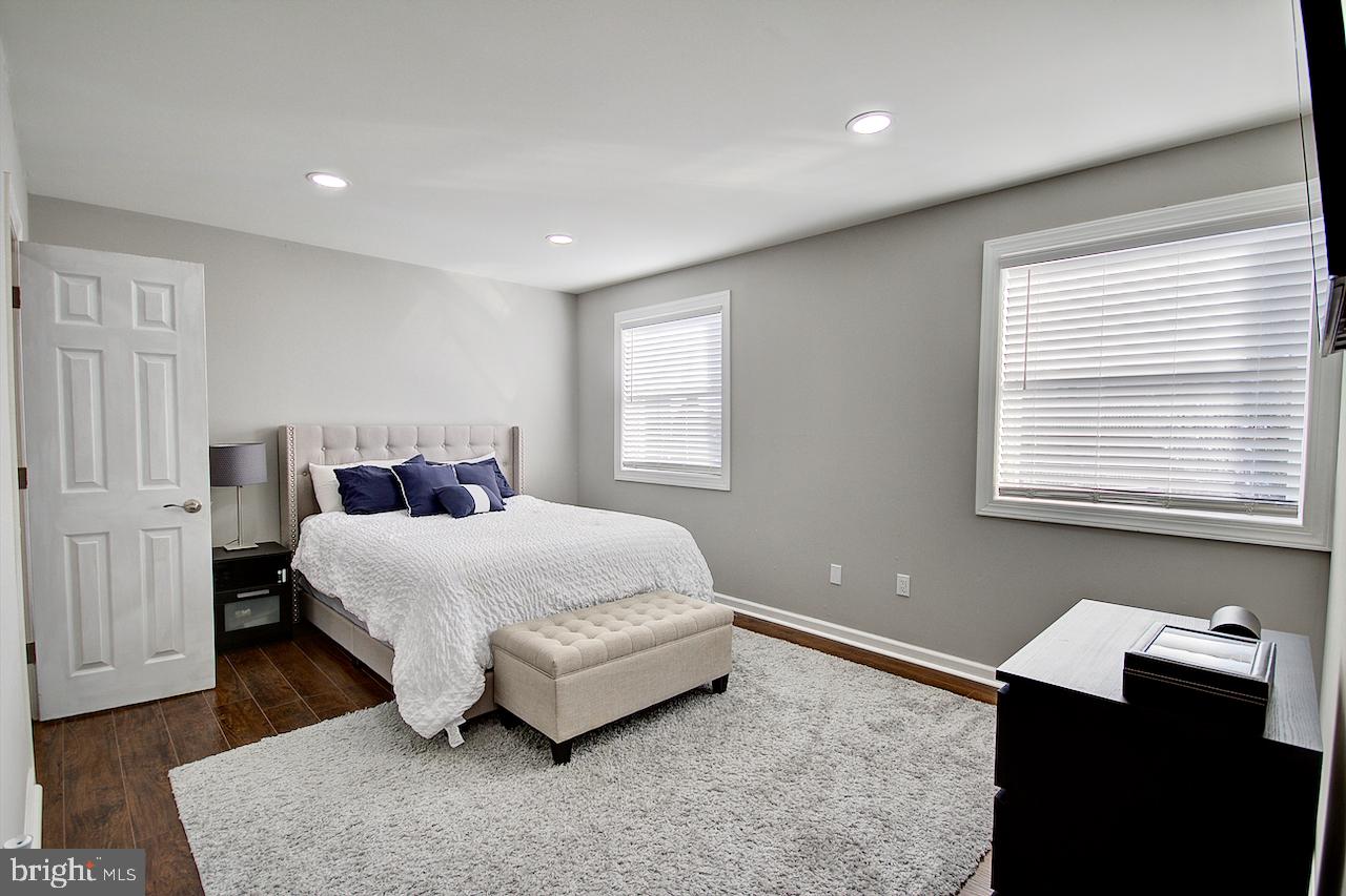 10827 Academy Road Philadelphia, PA 19154 - Photo 16 of 30