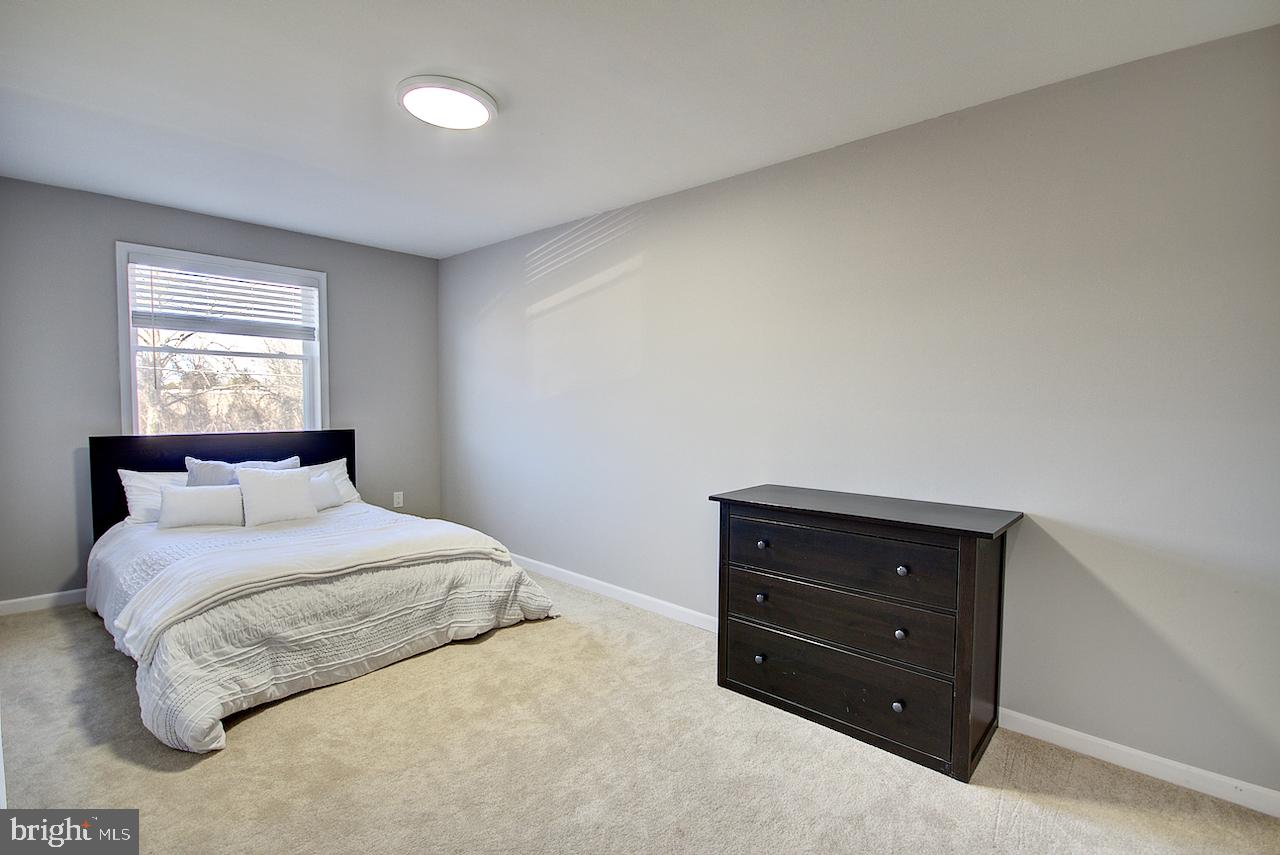 10827 Academy Road Philadelphia, PA 19154 - Photo 20 of 30
