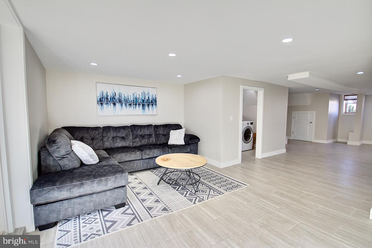 10827 Academy Road Philadelphia, PA 19154 - Photo 27 of 30