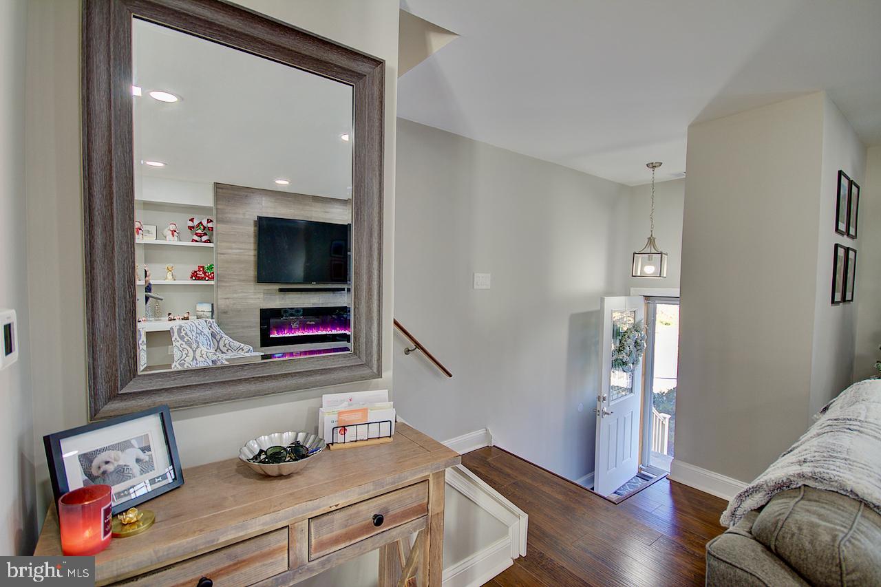 10827 Academy Road Philadelphia, PA 19154 - Photo 4 of 30