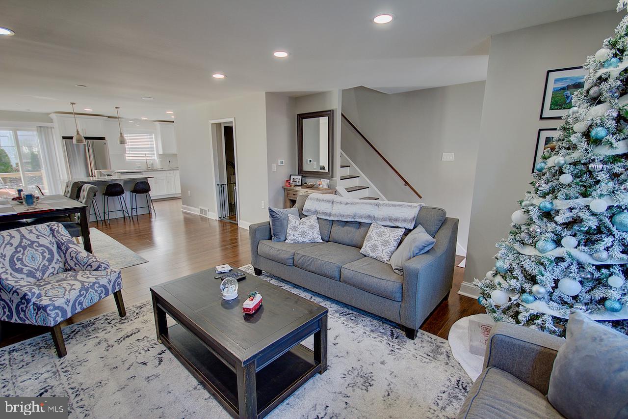 10827 Academy Road Philadelphia, PA 19154 - Photo 8 of 30
