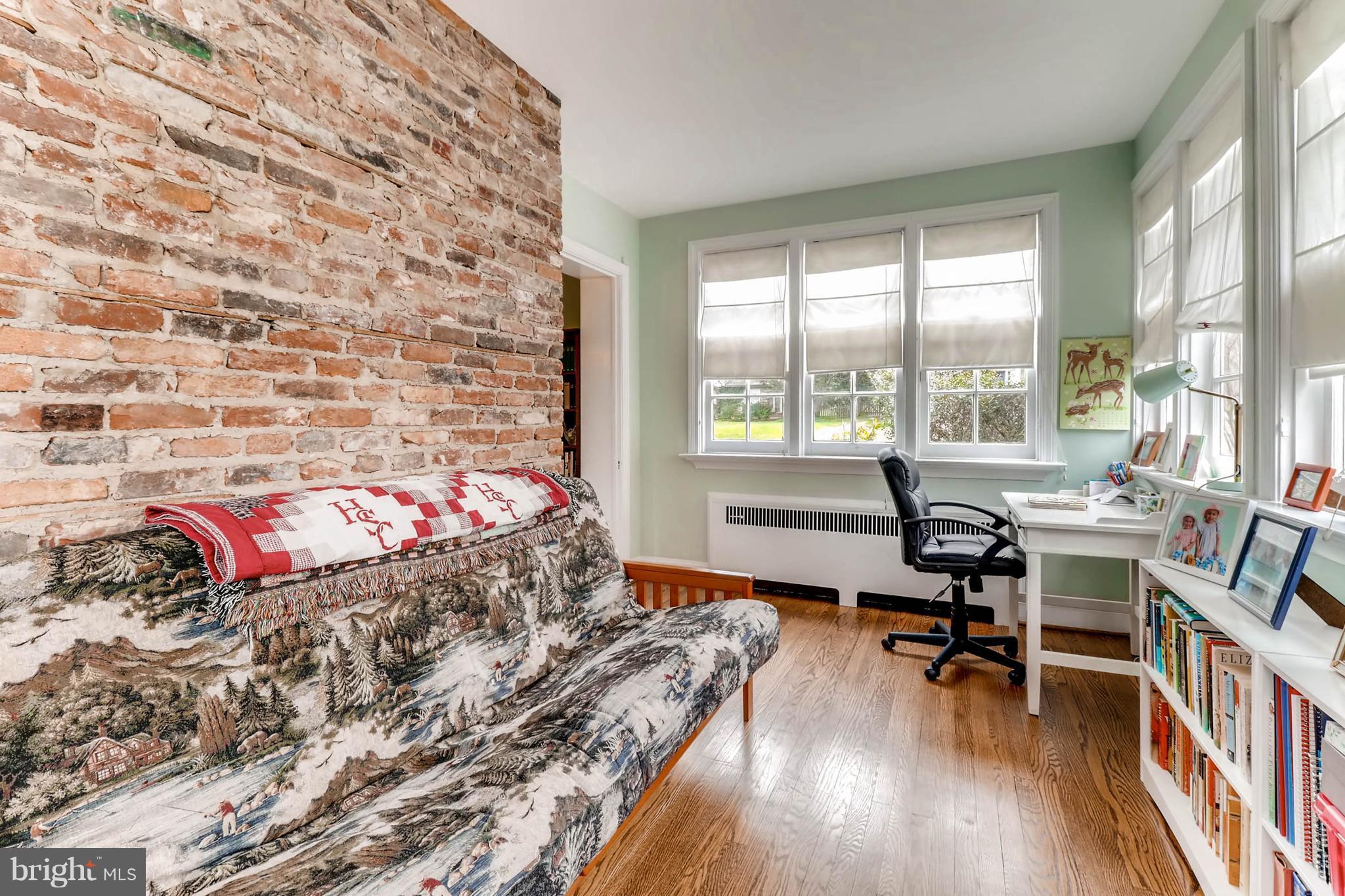 310 Wendover Road Baltimore, MD 21218 - Photo 20 of 27 Sunroom