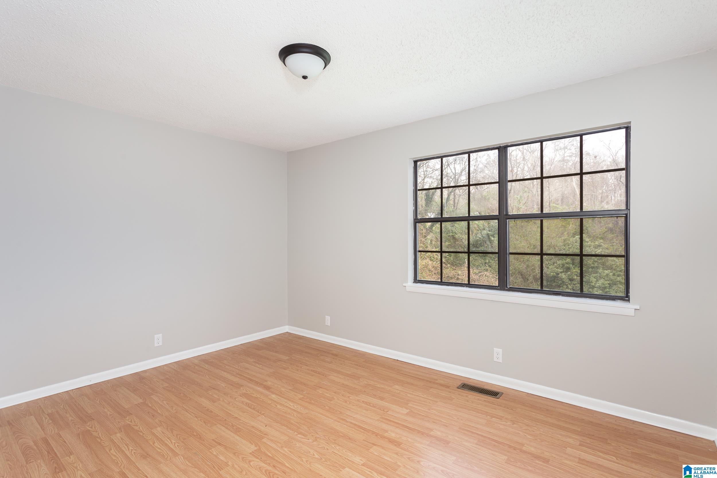 111 Oak Road Anniston, AL 36206 - Photo 14 of 36
