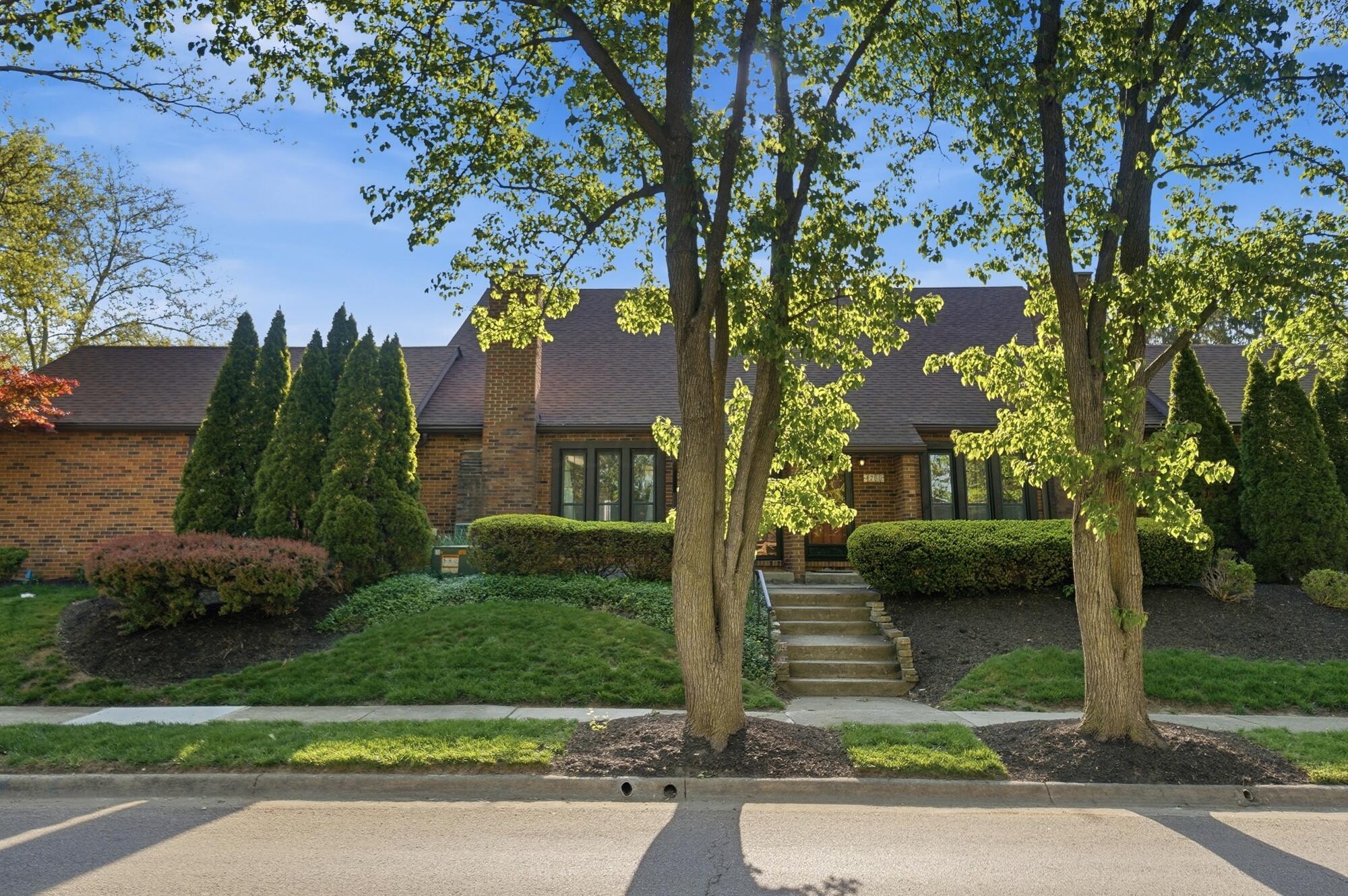 4764 Coach Road Columbus, OH 43220 - Photo 1 of 17 019