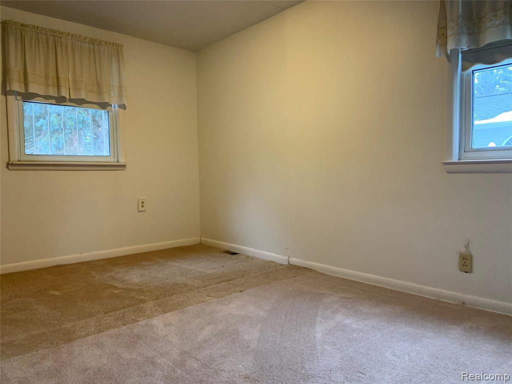 2408 Utley Road Flint, MI 48532 - Photo 19 of 33