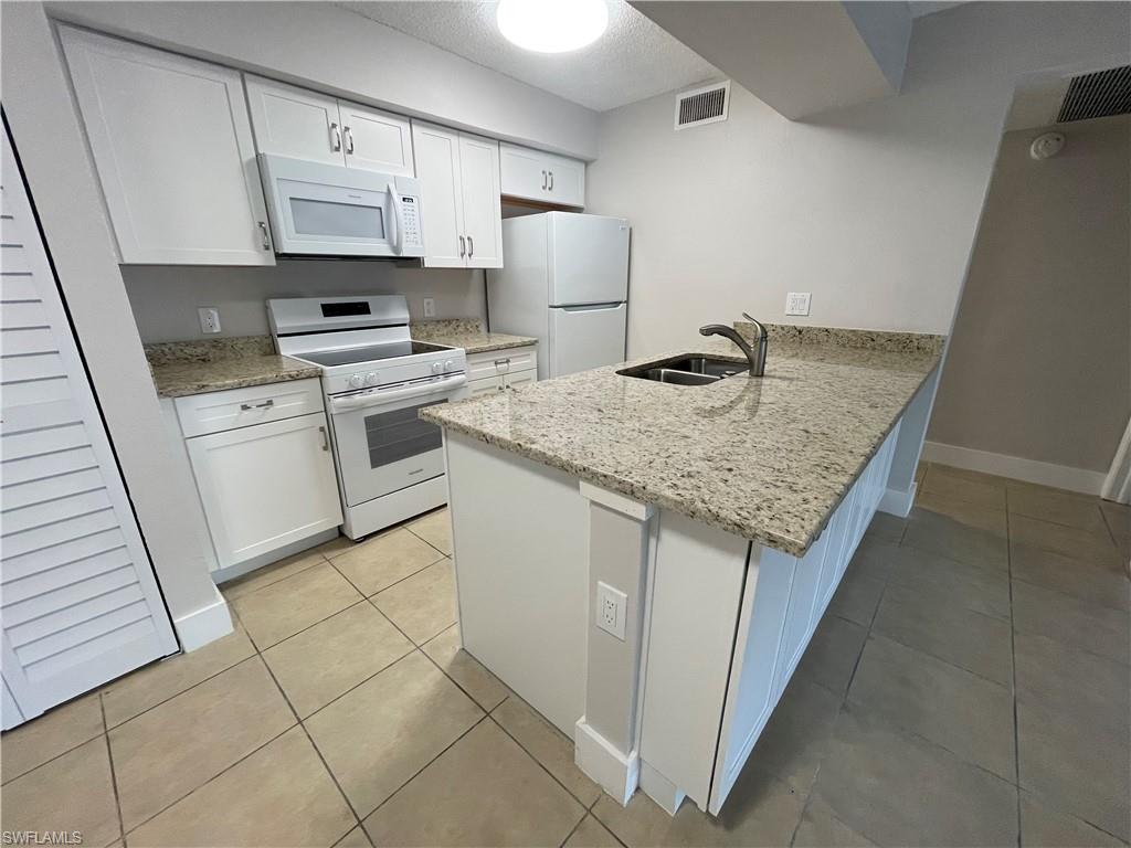 5323 Summerlin Road, Unit 2307 Fort Myers, FL 33919 - Photo 5 of 21