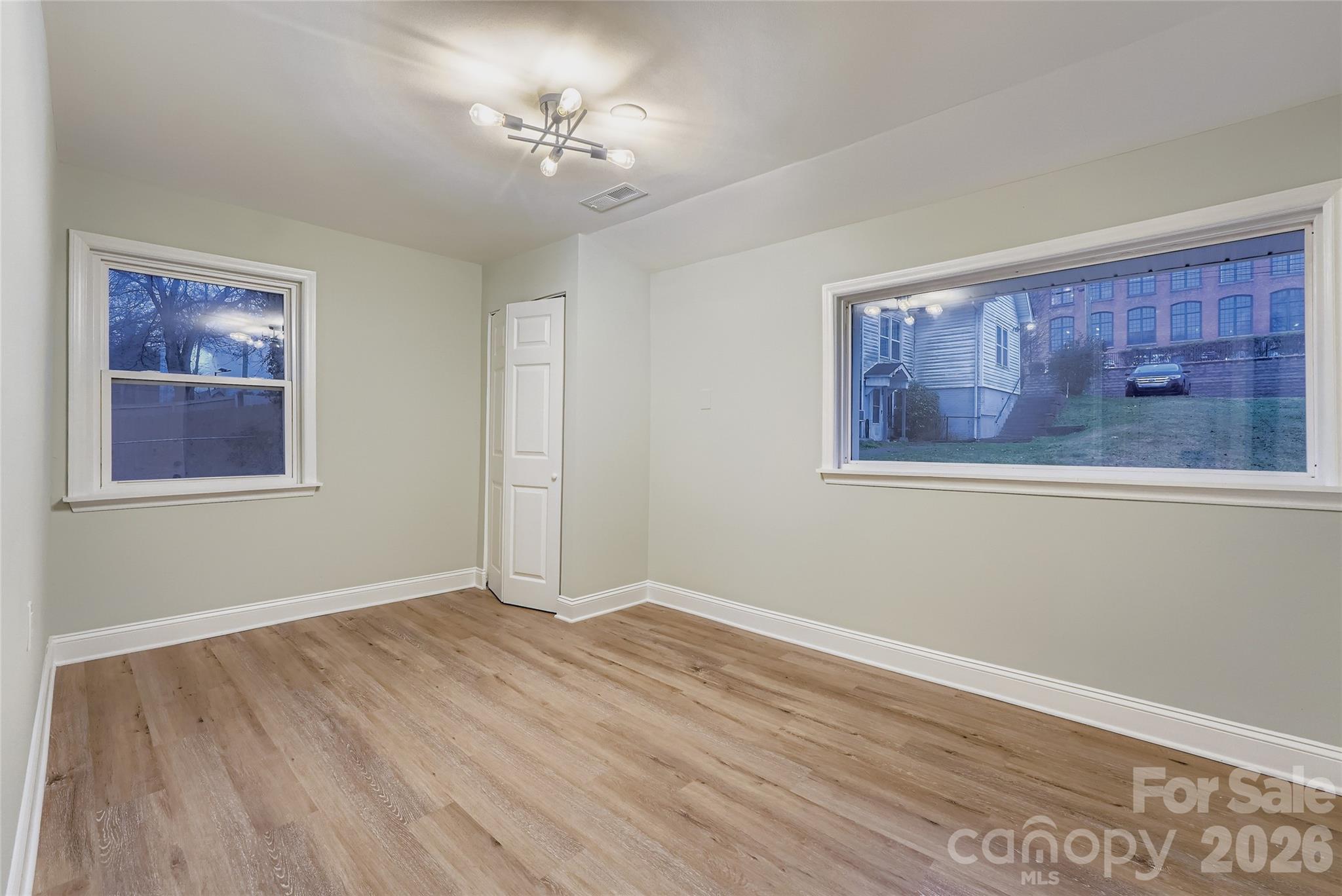 307 South Ransom Street Gastonia, NC 28052 - Photo 12 of 20