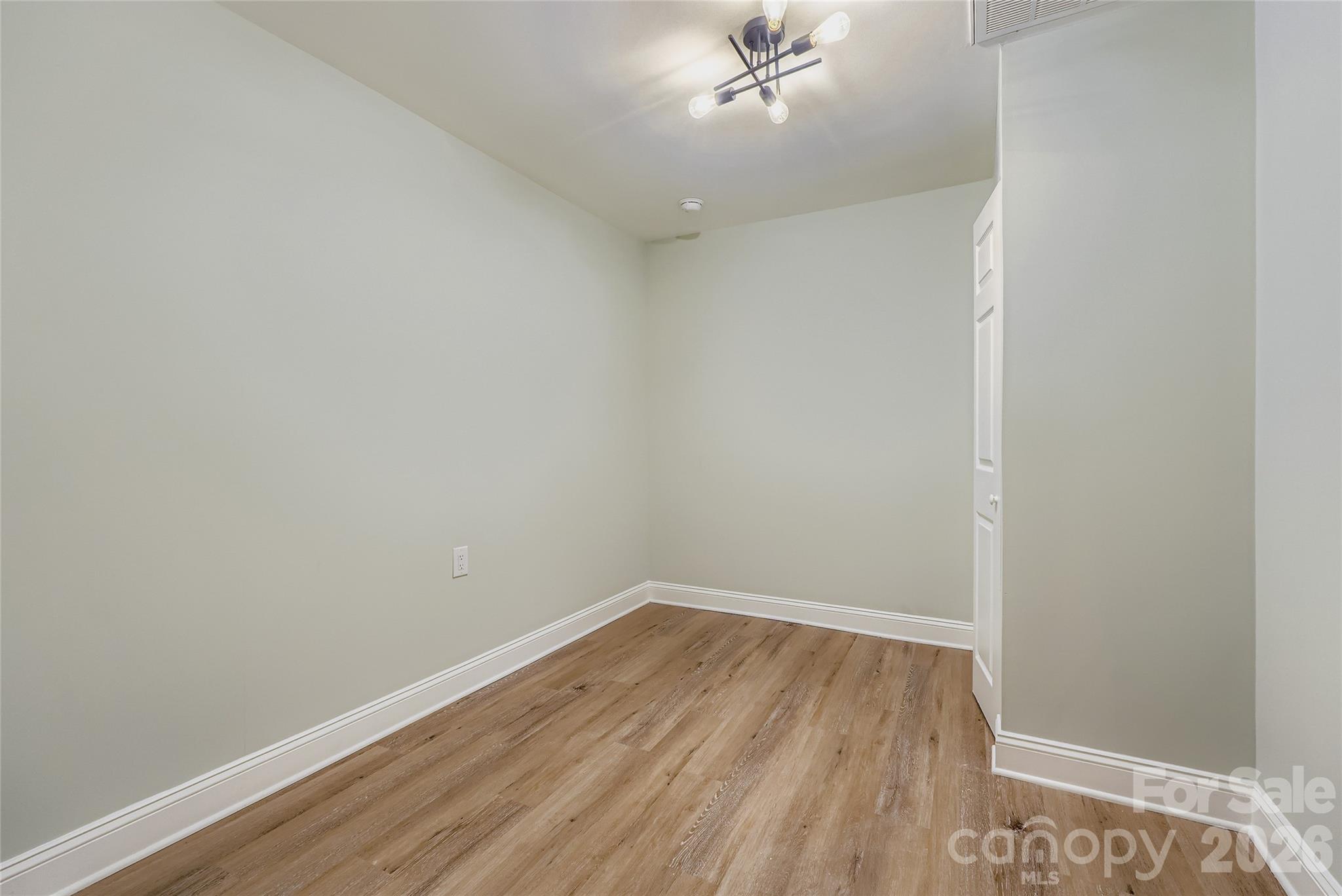 307 South Ransom Street Gastonia, NC 28052 - Photo 14 of 20