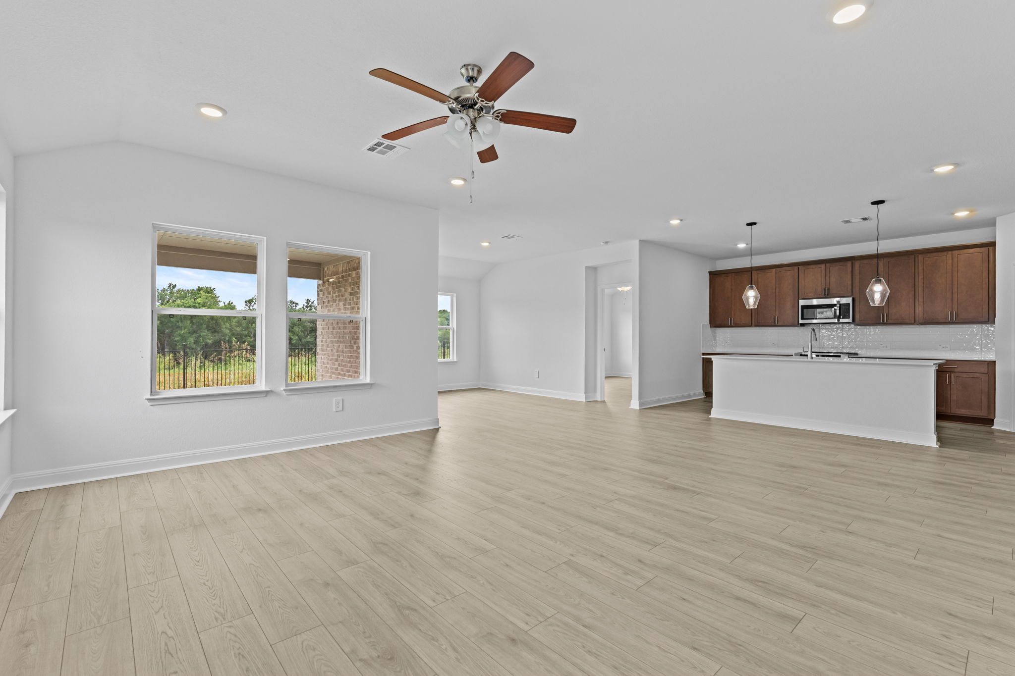 253 Rivers Edge Drive Georgetown, TX 78628 - Photo 14 of 34