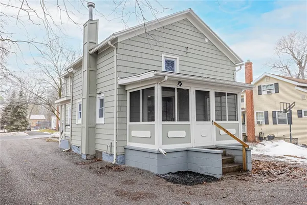 $259,900 | 49 South Street, Le Roy, NY 14482