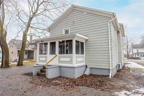 $259,900 | 49 South Street, Le Roy, NY 14482
