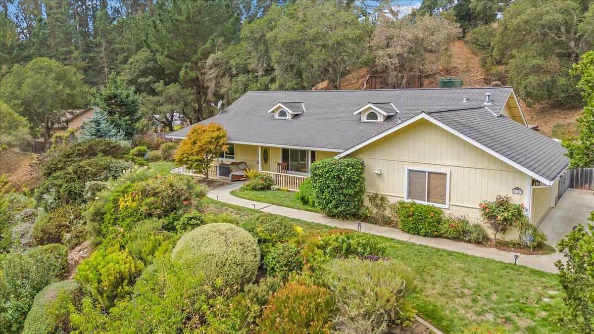 817 Lewis Road Watsonville, CA 95076 - Photo 26 of 27 front view of house with a yard