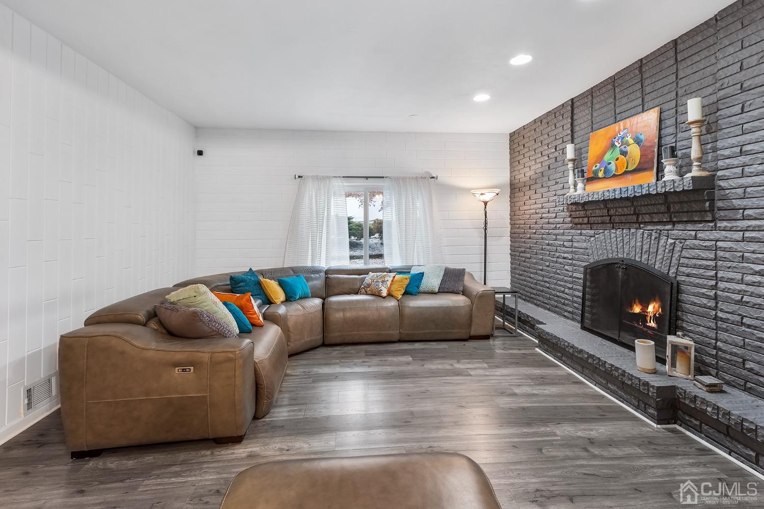 7 Wick Road East Brunswick, NJ 08816 - Photo 14 of 40 Gallery Image 14