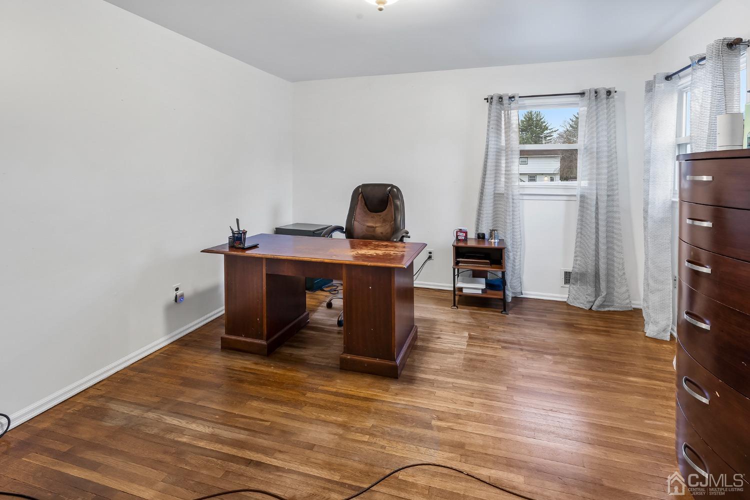 7 Wick Road East Brunswick, NJ 08816 - Photo 24 of 40 Gallery Image 24