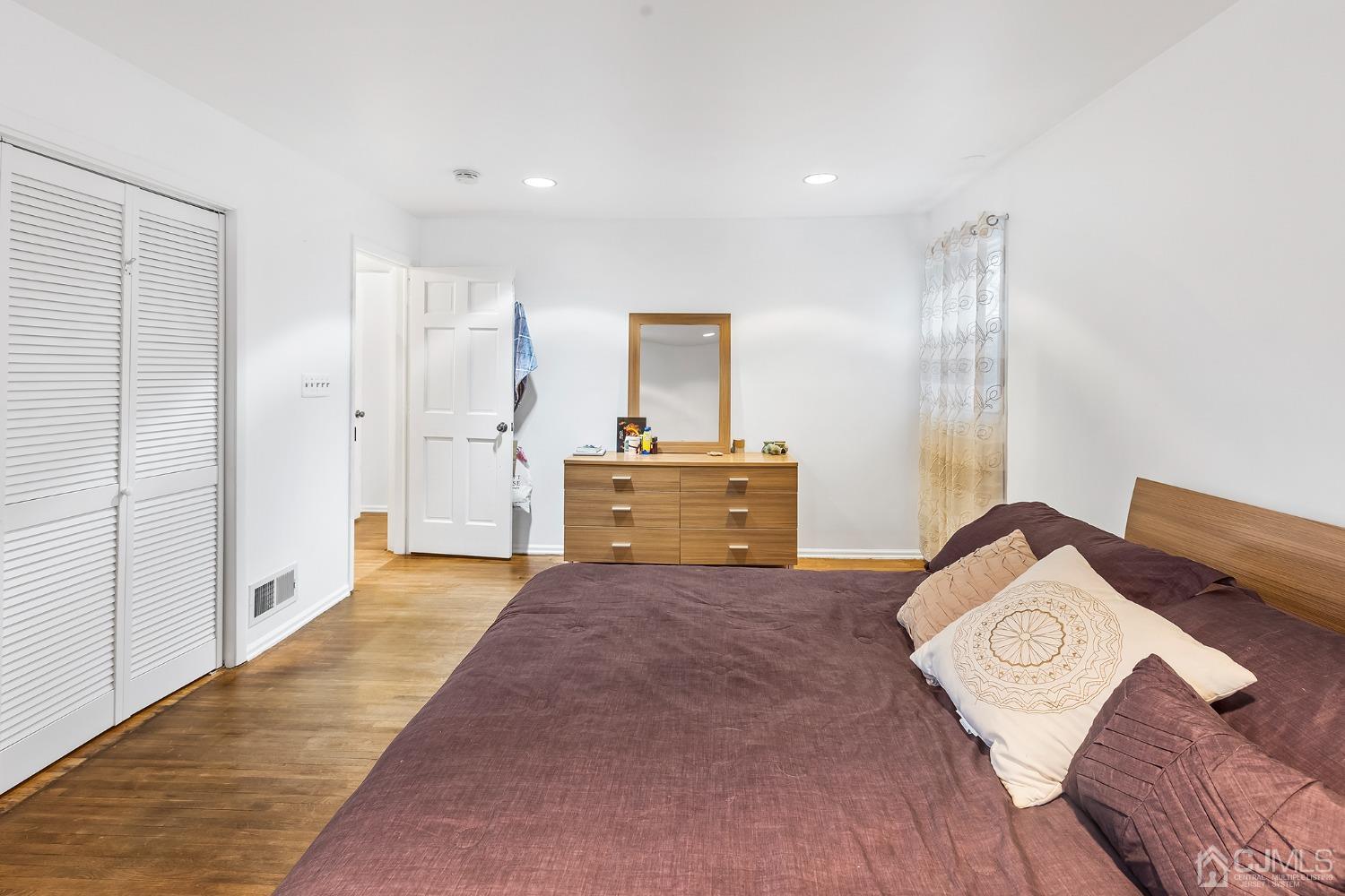 7 Wick Road East Brunswick, NJ 08816 - Photo 30 of 40 Gallery Image 30