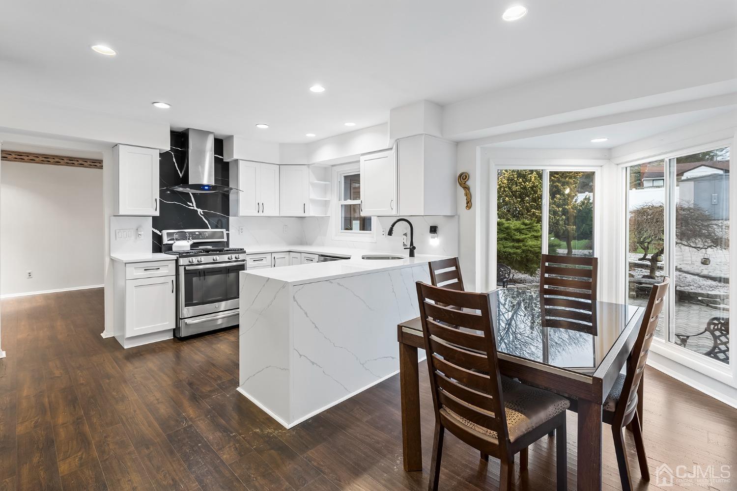 7 Wick Road East Brunswick, NJ 08816 - Photo 3 of 40 Gallery Image 3