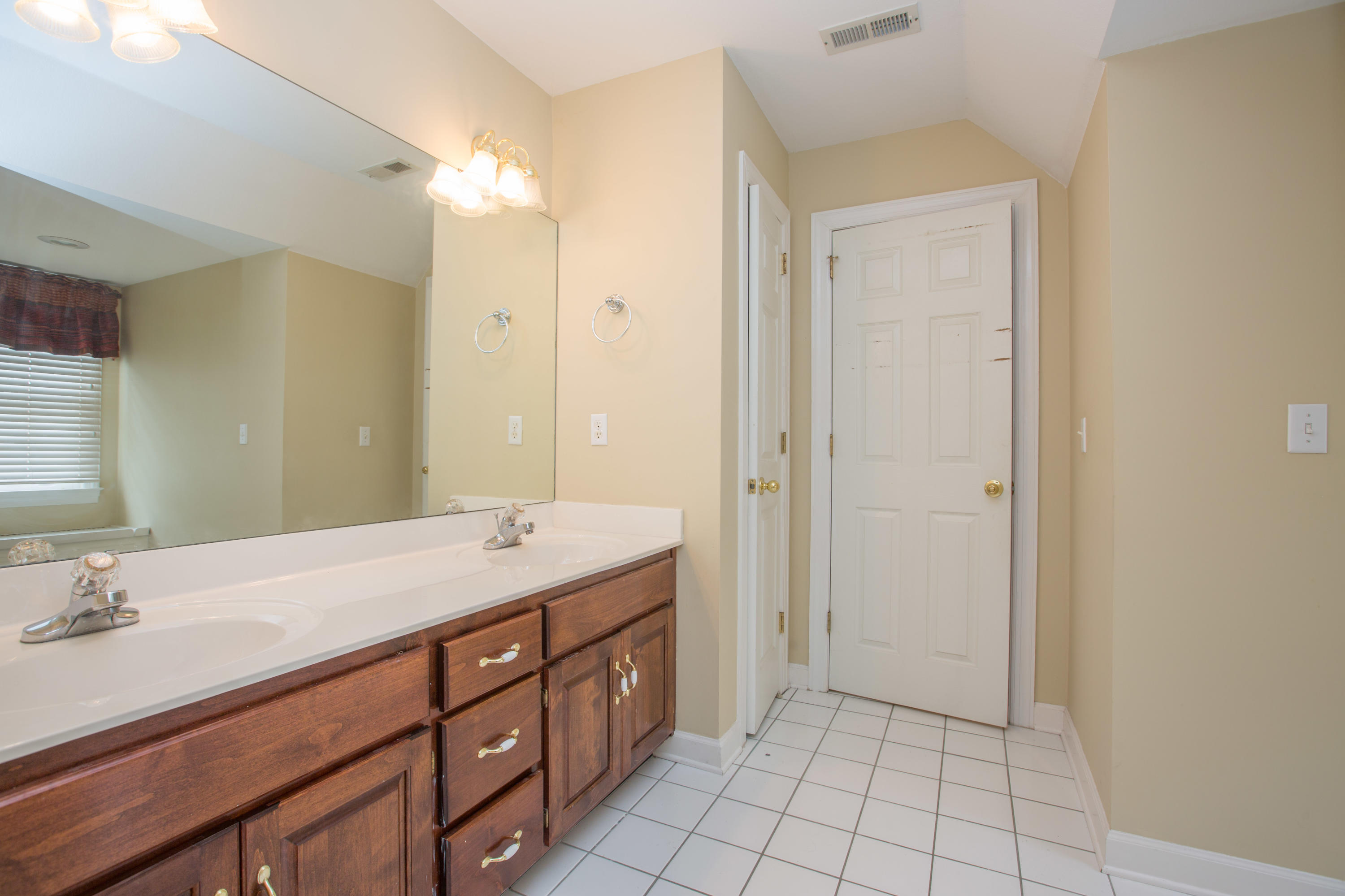 9328 Shadow Point Circle Chattanooga, TN 37421 - Photo 24 of 37 9328 Shadow Point Circle-19