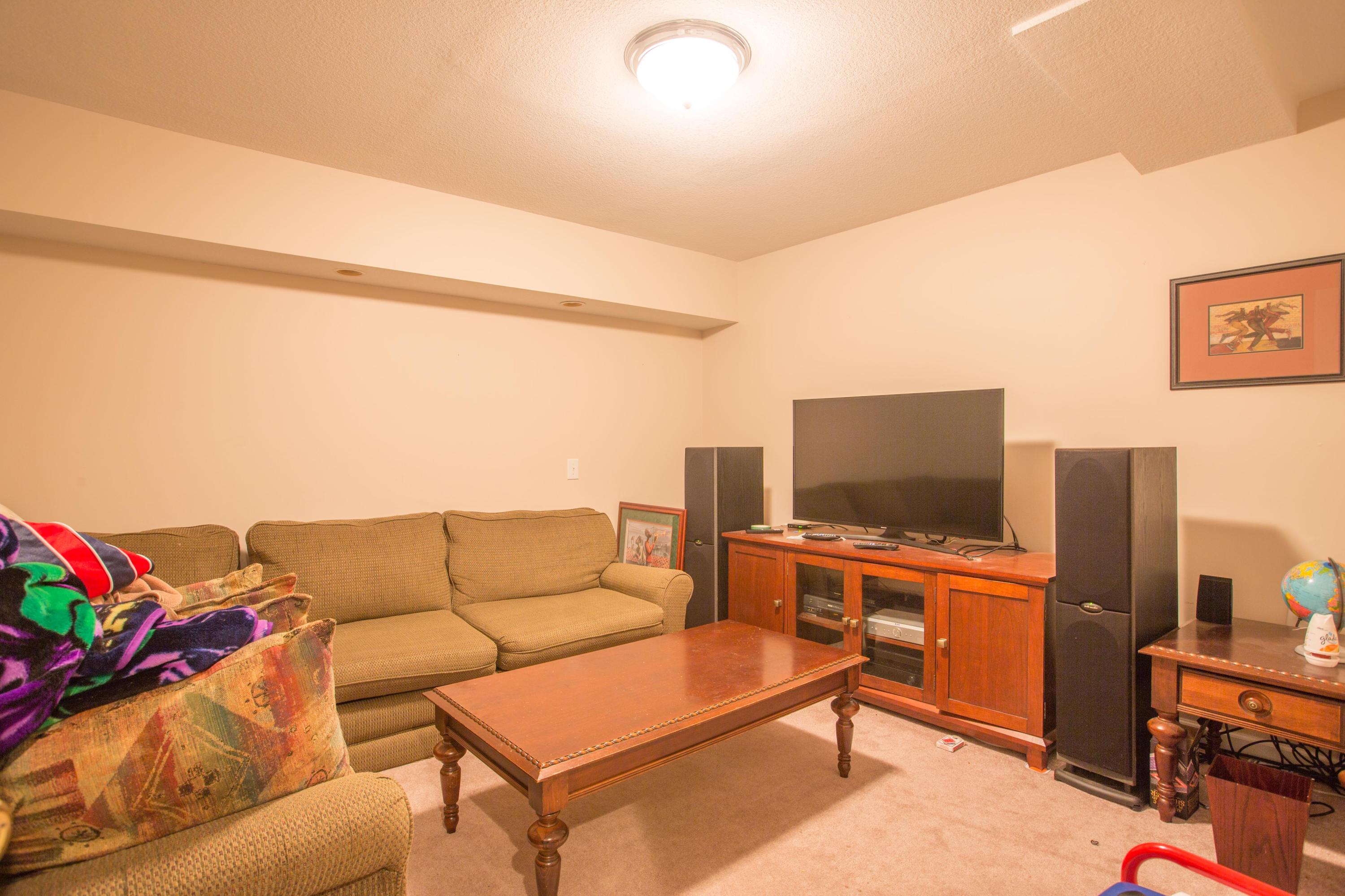 9328 Shadow Point Circle Chattanooga, TN 37421 - Photo 32 of 37 9328 Shadow Point Circle-34
