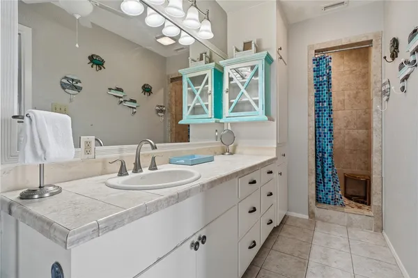 $895,000 | 11 Luau Lane, Rockport, TX 78382