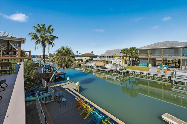 $895,000 | 11 Luau Lane, Rockport, TX 78382