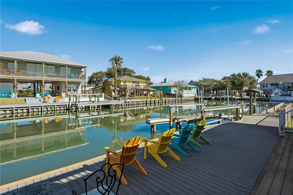 $895,000 | 11 Luau Lane, Rockport, TX 78382