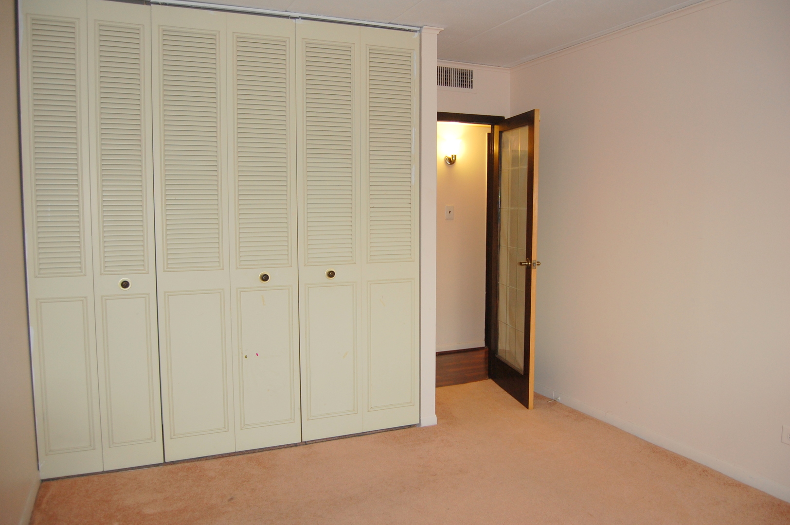 300 South Roselle Road, Unit 507 Schaumburg, IL 60193 - Photo 13 of 19 a view of an empty room with a window