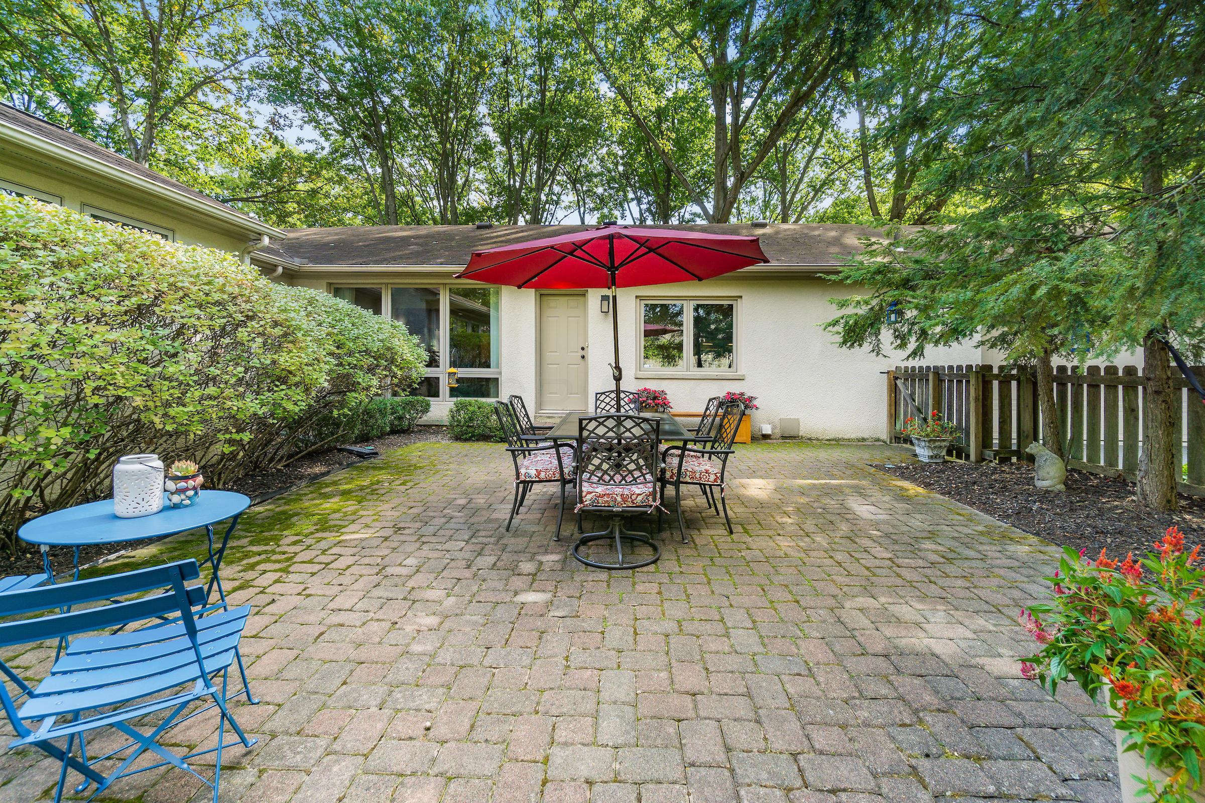 2390 Edington Road Columbus, OH 43221 - Photo 35 of 36