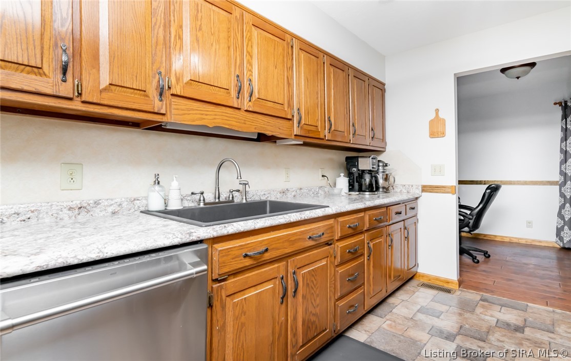 5700 Smith Road Floyds Knobs, IN 47119 - Photo 31 of 86 Gallery Image 31