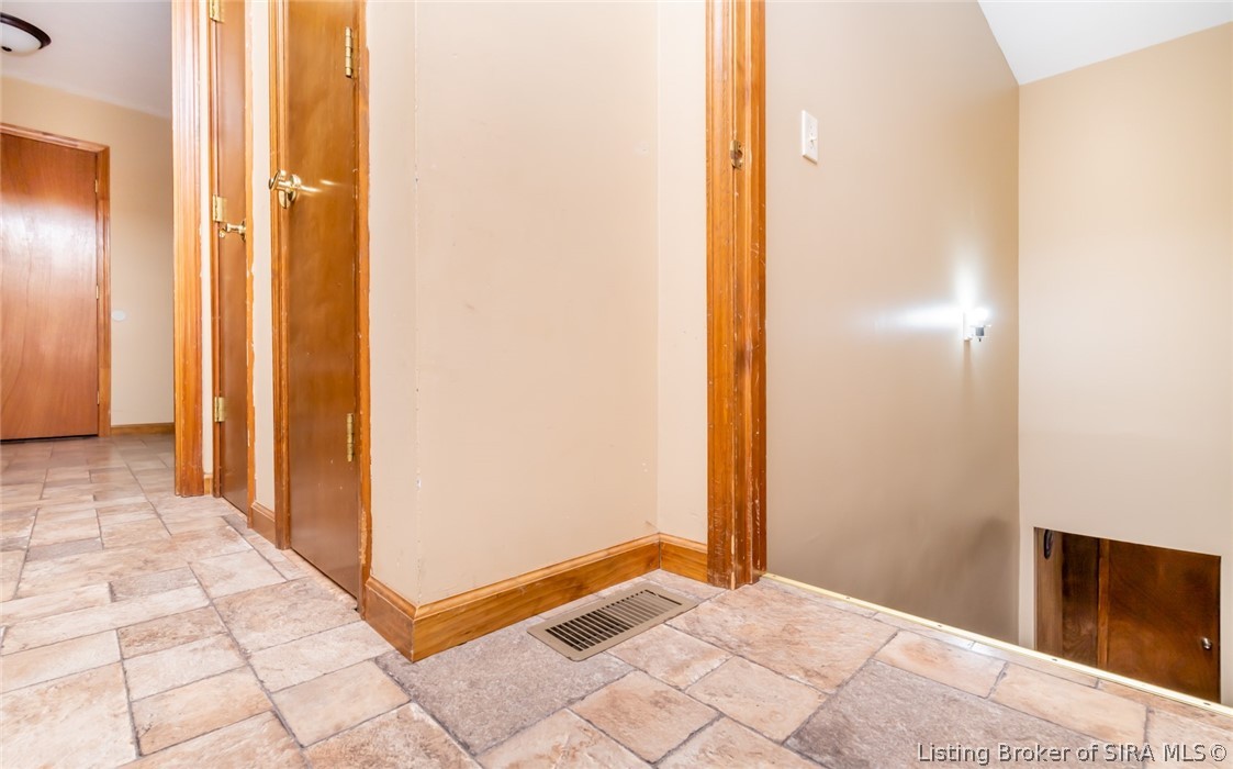5700 Smith Road Floyds Knobs, IN 47119 - Photo 68 of 86 Gallery Image 68