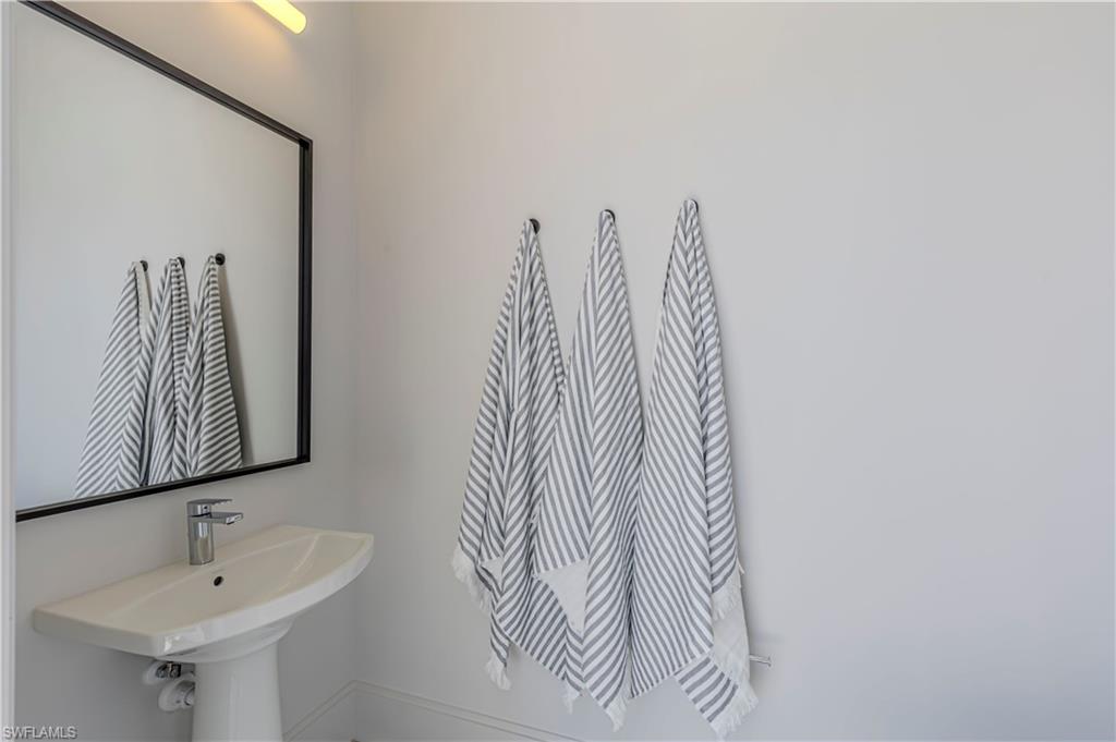 6708 Newport Road Naples, FL 34109 - Photo 28 of 34