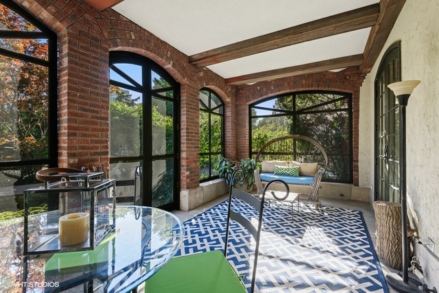 637 Sheridan Square Evanston, IL 60202 - Photo 22 of 36