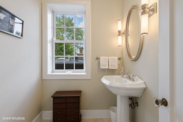 637 Sheridan Square Evanston, IL 60202 - Photo 34 of 36