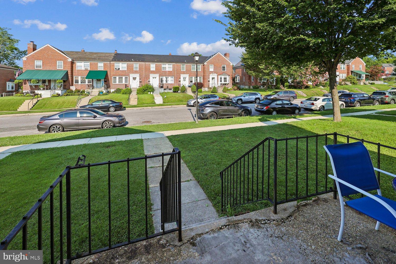 329 Whitfield Road Baltimore, MD 21228 - Photo 6 of 29 Porch